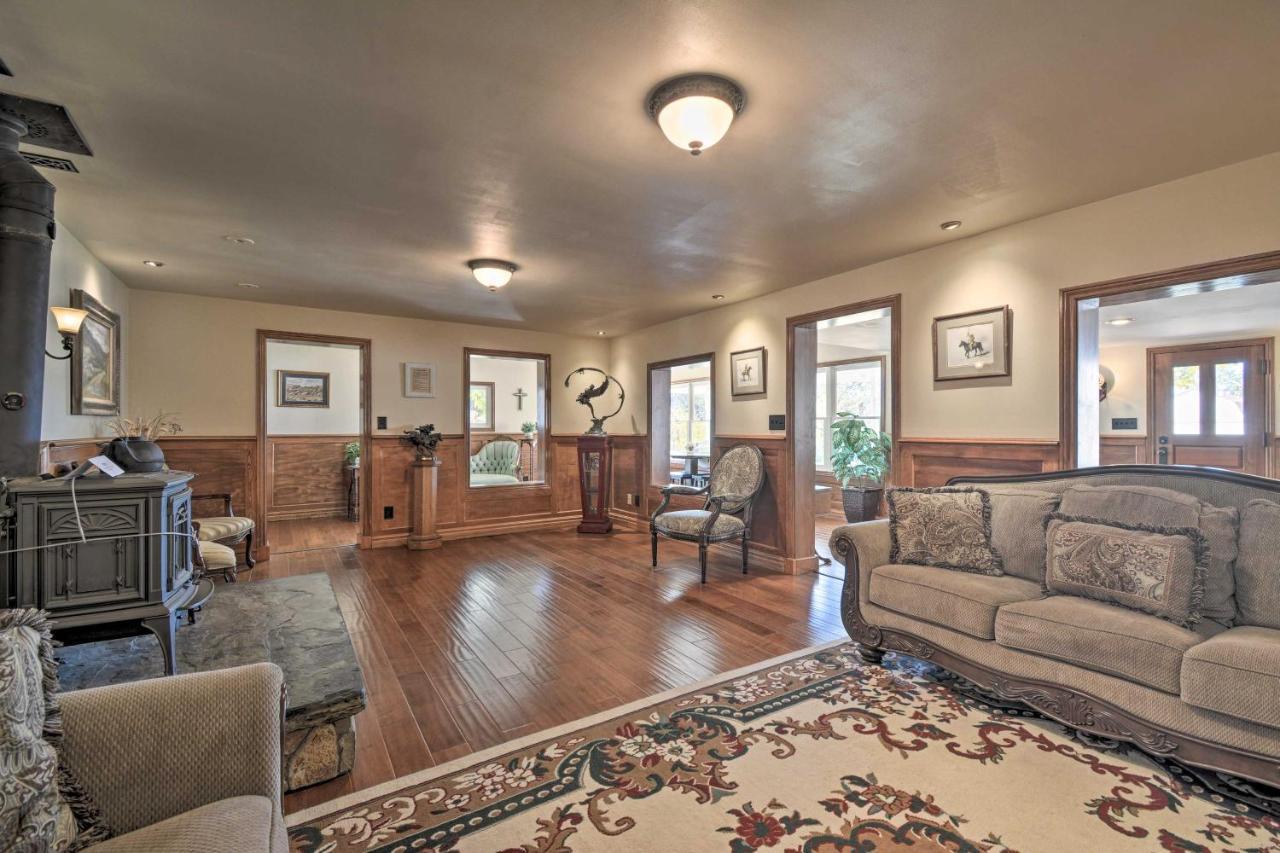 Historic Mariposa Stagecoach Stop With Gas Fire Pit! Exterior photo